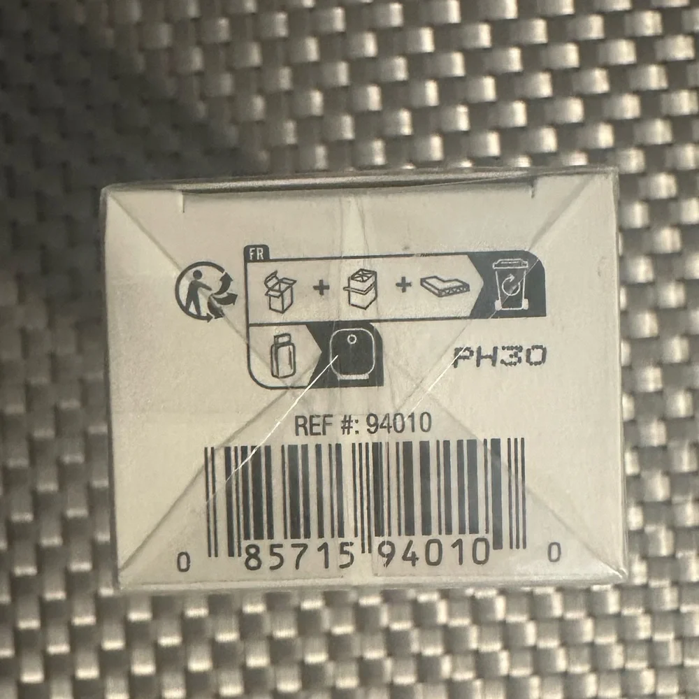 Donna Karen Cashmere Mist

Given to me as a gift, but not my scent. - Picture 3 of 3